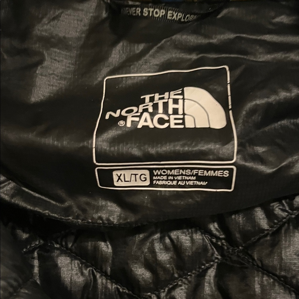 The North Face Multicolor Floral Vest - Picture 2 of 3